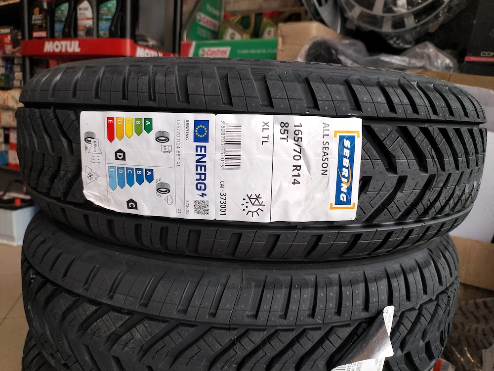 Vând 4 cauciucuri noi 