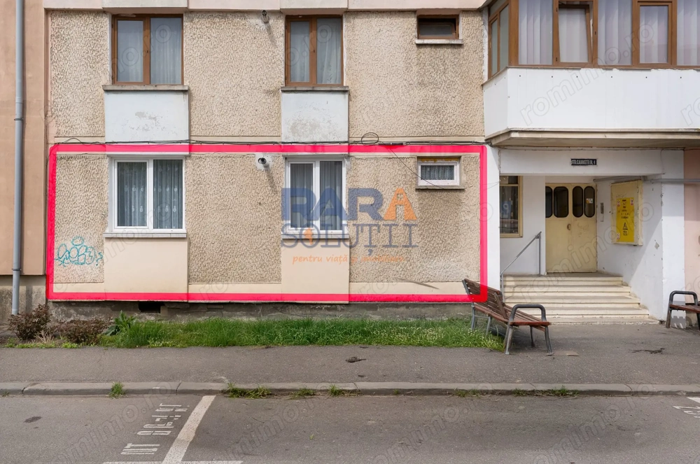 Spațiu pentru birou / salon / cabinet (38 mp)