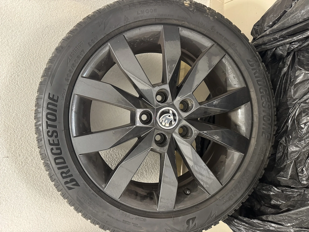 Vand jante originale Skoda R17