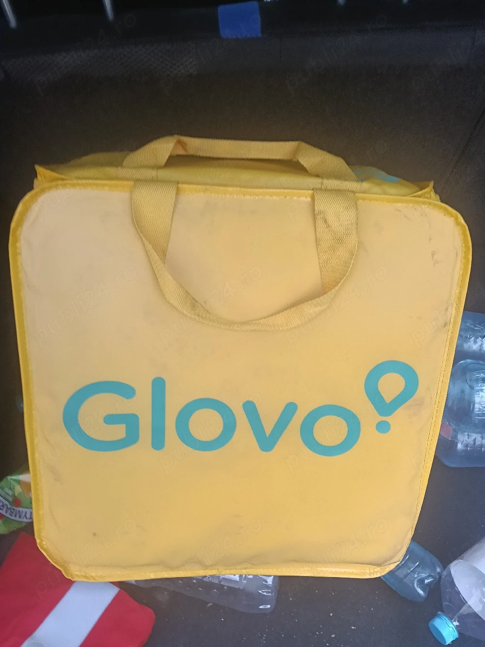 Vand geanta glovo noua