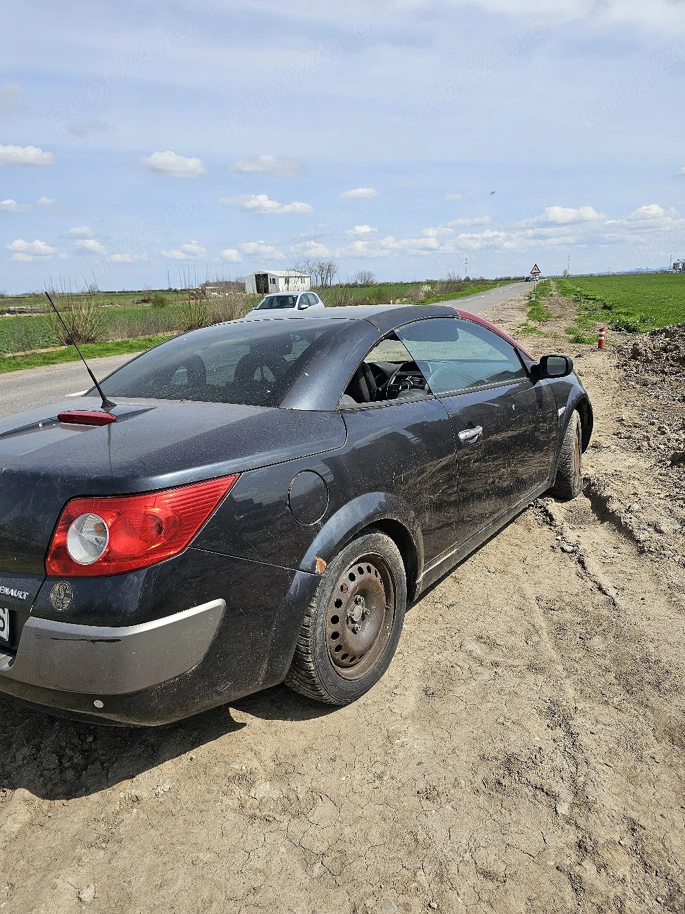 dezmembrez renault megane cabrio