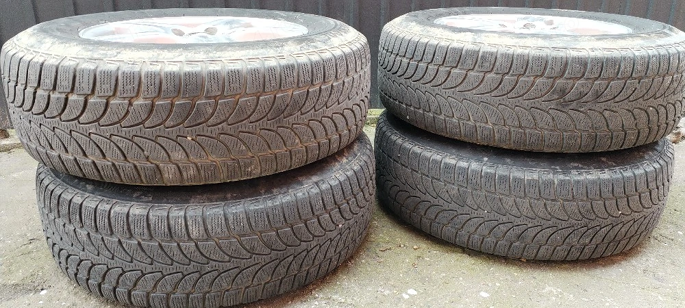 Roti iarna cu jante r16