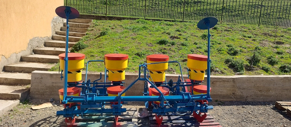 Semănătoare de Porumb 