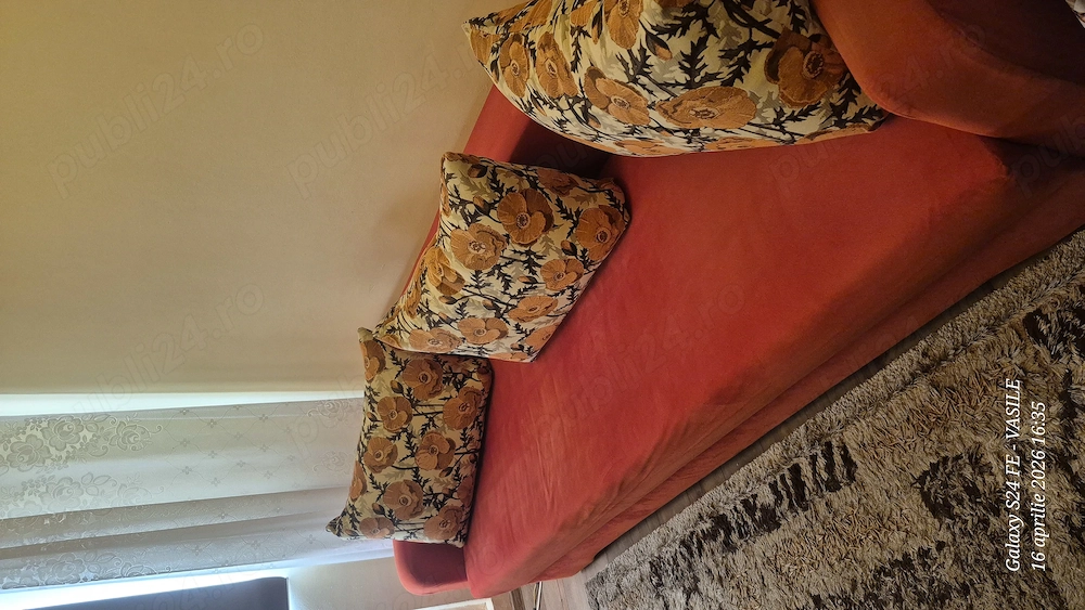 Vând canapea extensibilă