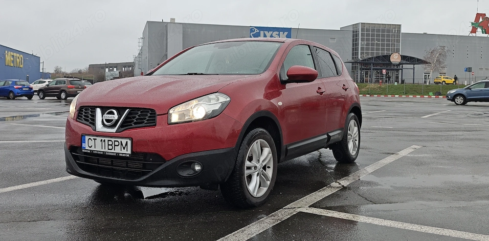 vând Nissan Qashqai