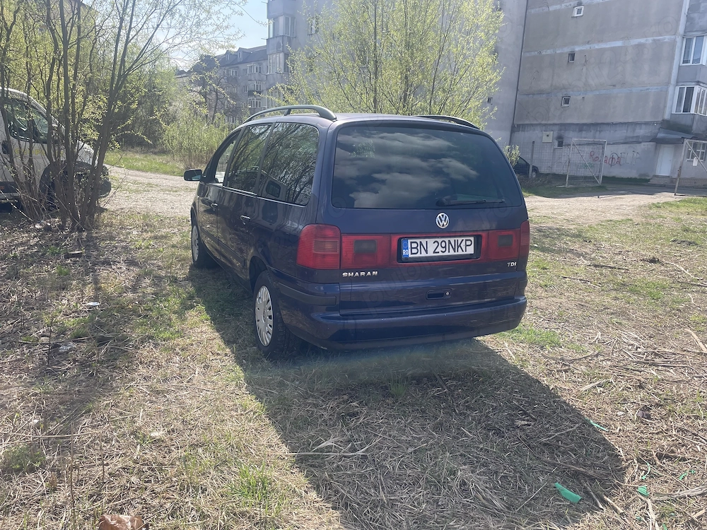 Volkswagen Sharan 1,9 TDI-7locuri-Masina spatioasa si practica
