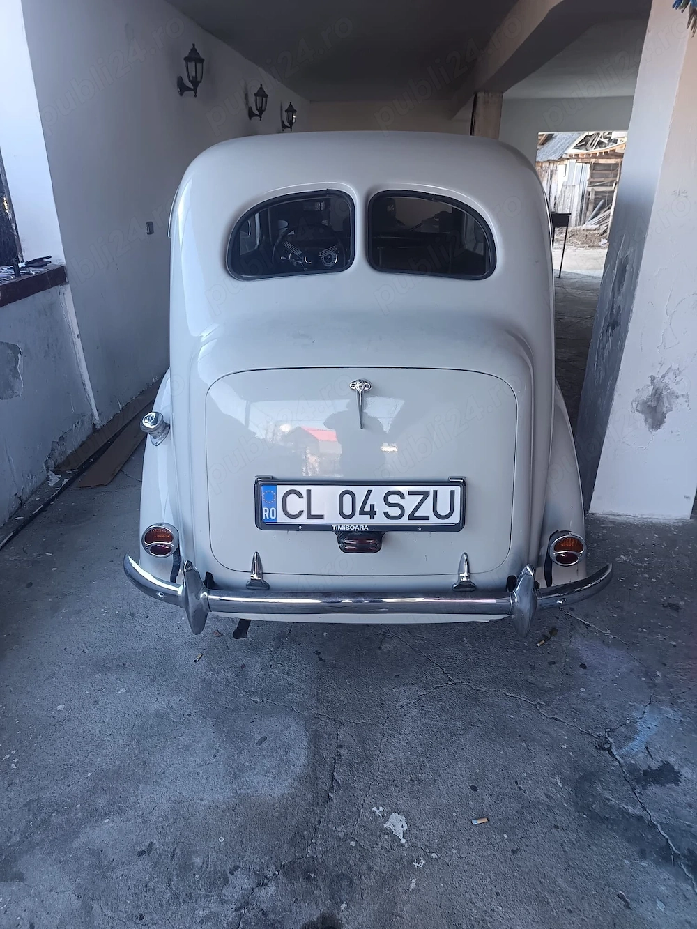 Austin din 1945 în stare funcțională 