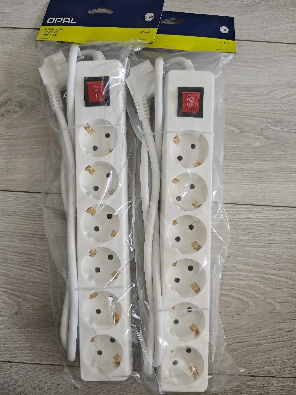 Set 2 Prelungitoare OPAL   6 Prize cu Întrerupător   1.5m   Noi Sigilate
