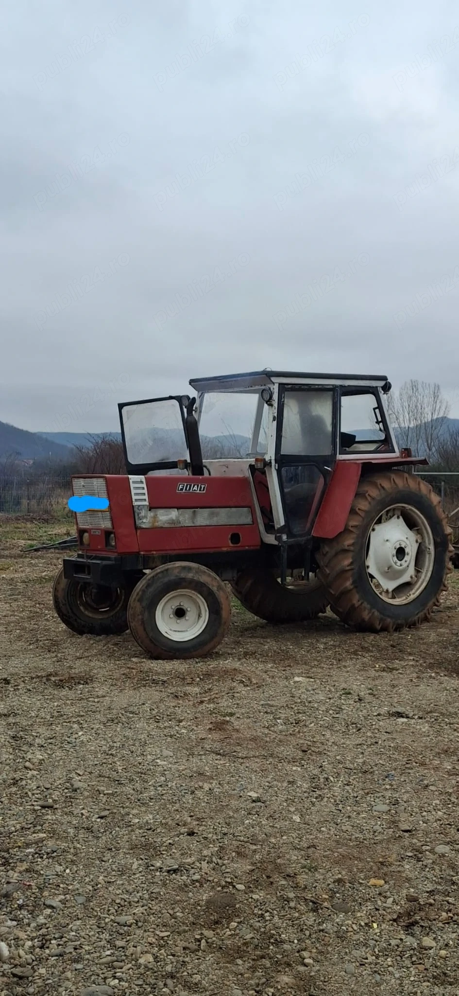 Tractor Fiat 880