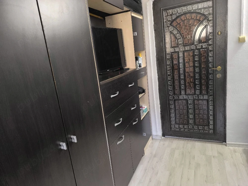 Garsoniera confort 3 de vânzare în sectorul 3 Titan.