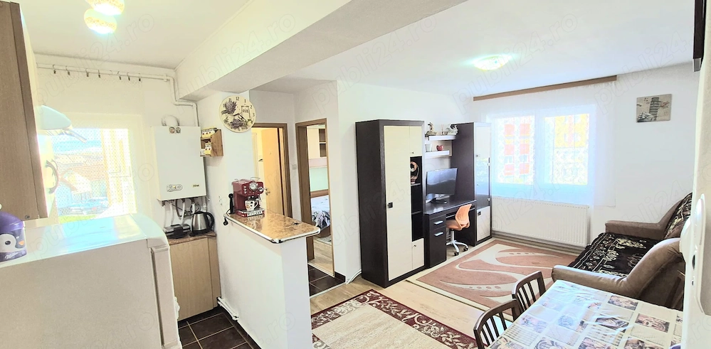 Apartament Izolat-Renovat-Utilat în Sebeș str. M.Kogălniceanu Bl.82, etaj 2,-40.000 euro