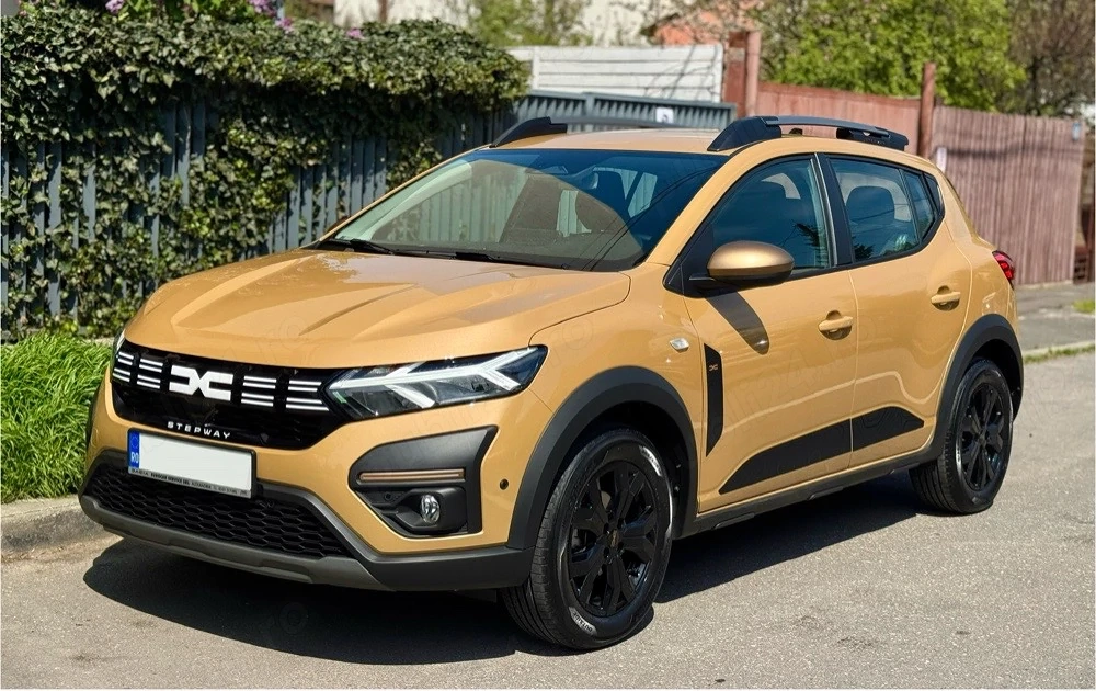 Dacia Sandero Stepway EXTREME+   2025 luna 06   16.000 KM   culoare nouă BEIGE OCHRE SAFARY   Eco G.