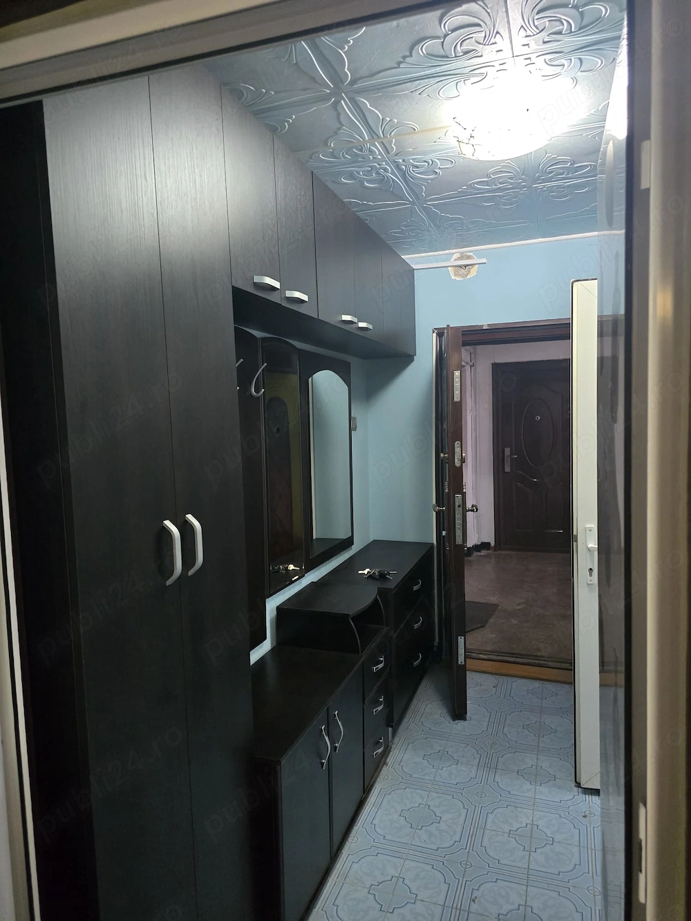 ULTIMUL PREȚ! Apartament 2 camere, etaj 2, centrală, termopan, mobilat, Motru, Gorj