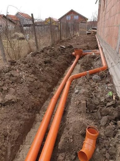 Executie retele de canalizare , retele de apa , rezervoare , la cele mai avantajoase preturi . 