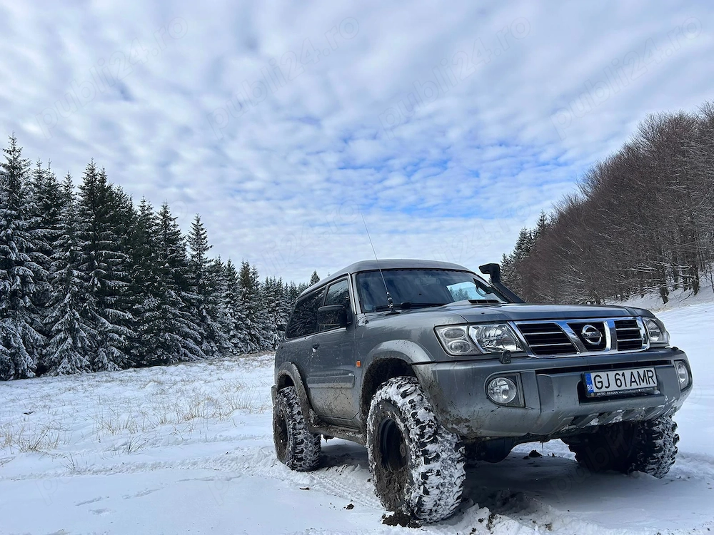 Nissan Patrol Y61 autoutilitară accept schimburi+diferenta