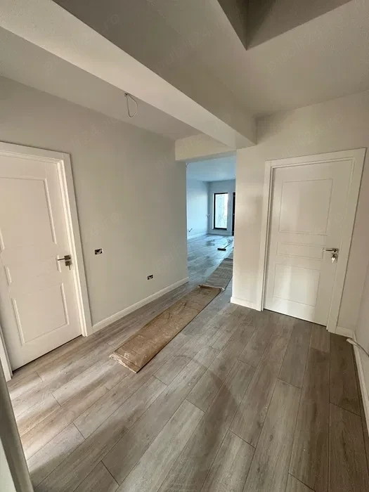 Casa 4 camere BCA  la pret de apartament.Stadion.