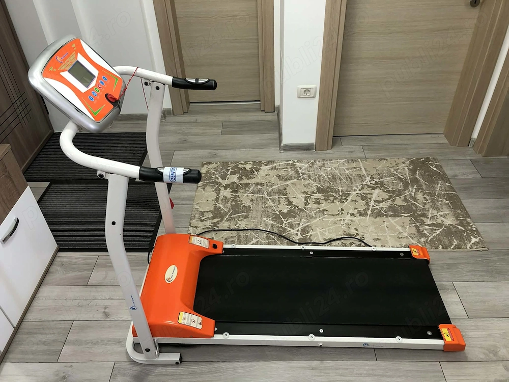 Banda de alergat electrica FitTronic T1000 la mâna a doua