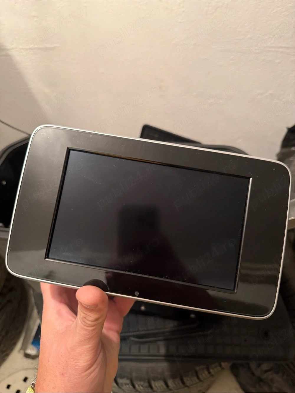 Ecran monitor navigatie mica mercedes, a fost pe un w205, insa merge pe mai multe modele A2059004113