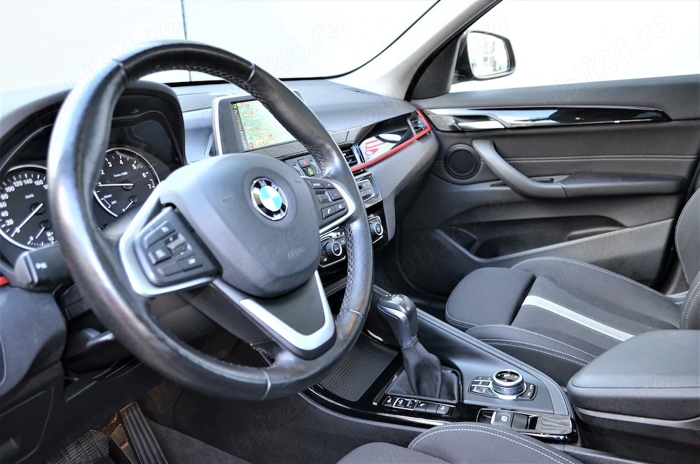 BMW X1 xDrive20i AT
