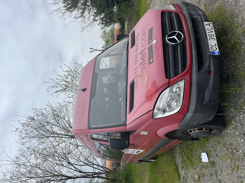 Vând microbuz 19 locuri 