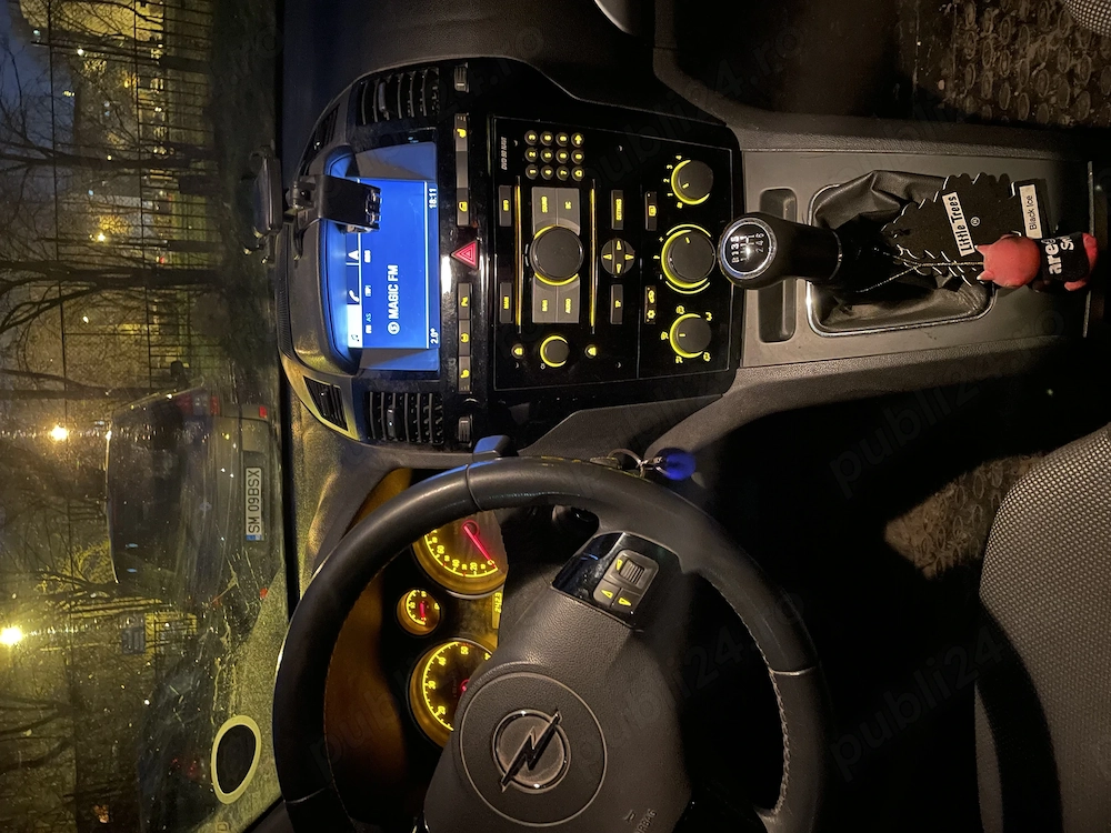 Vand Opel zafira 2011