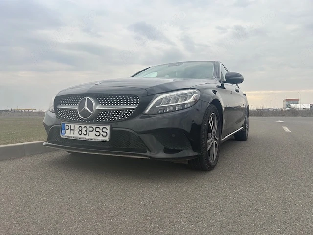vand Mercedes - Benz C180d in stare foarte buna de functionare