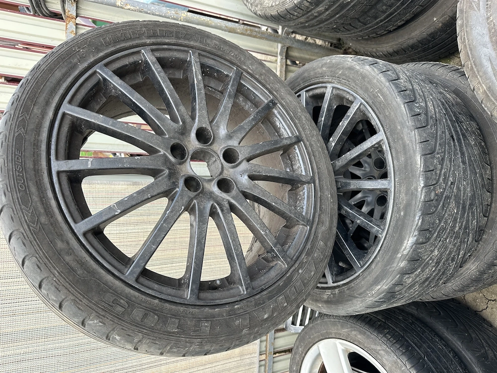 Vând jante AUDI VW R18