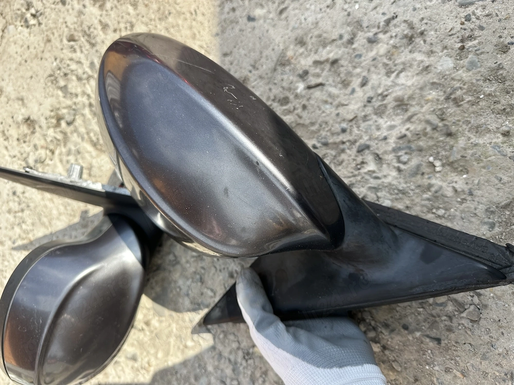 Vând oglinzi BMW E90