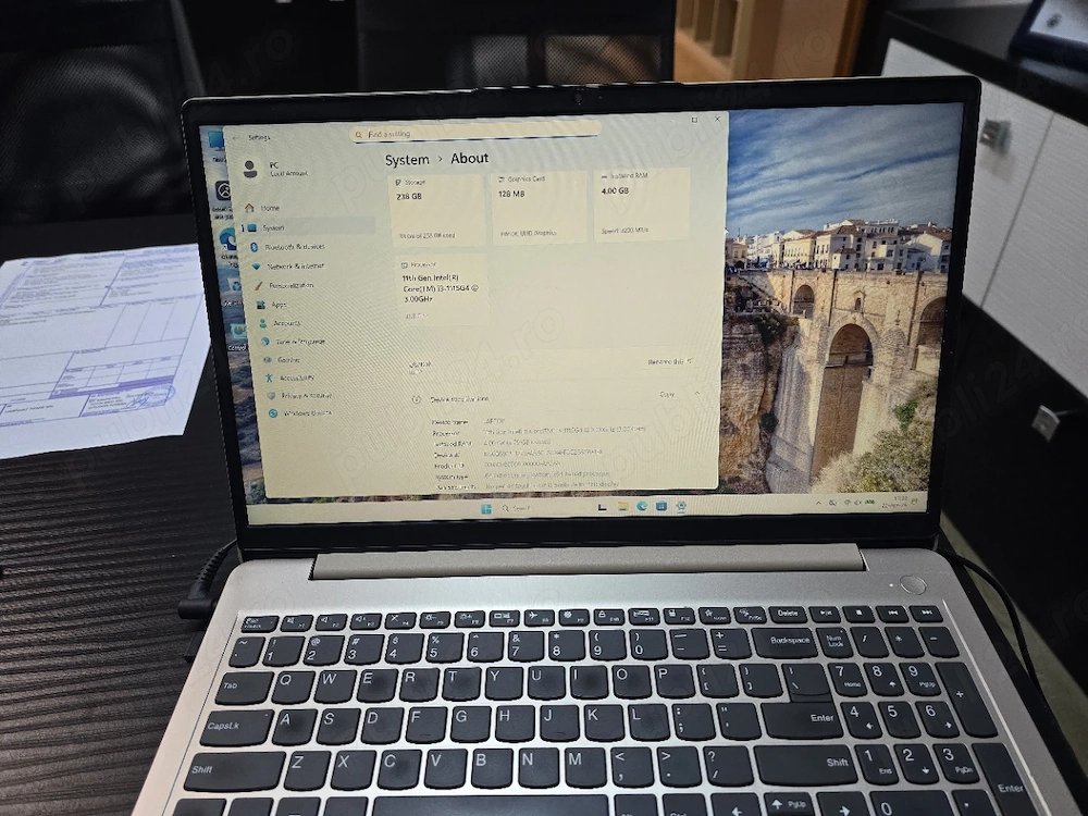 Laptop Lenovo IdeaPad 3 15" | Intel i3 Gen 11 | SSD 256GB | Arată Impecabil