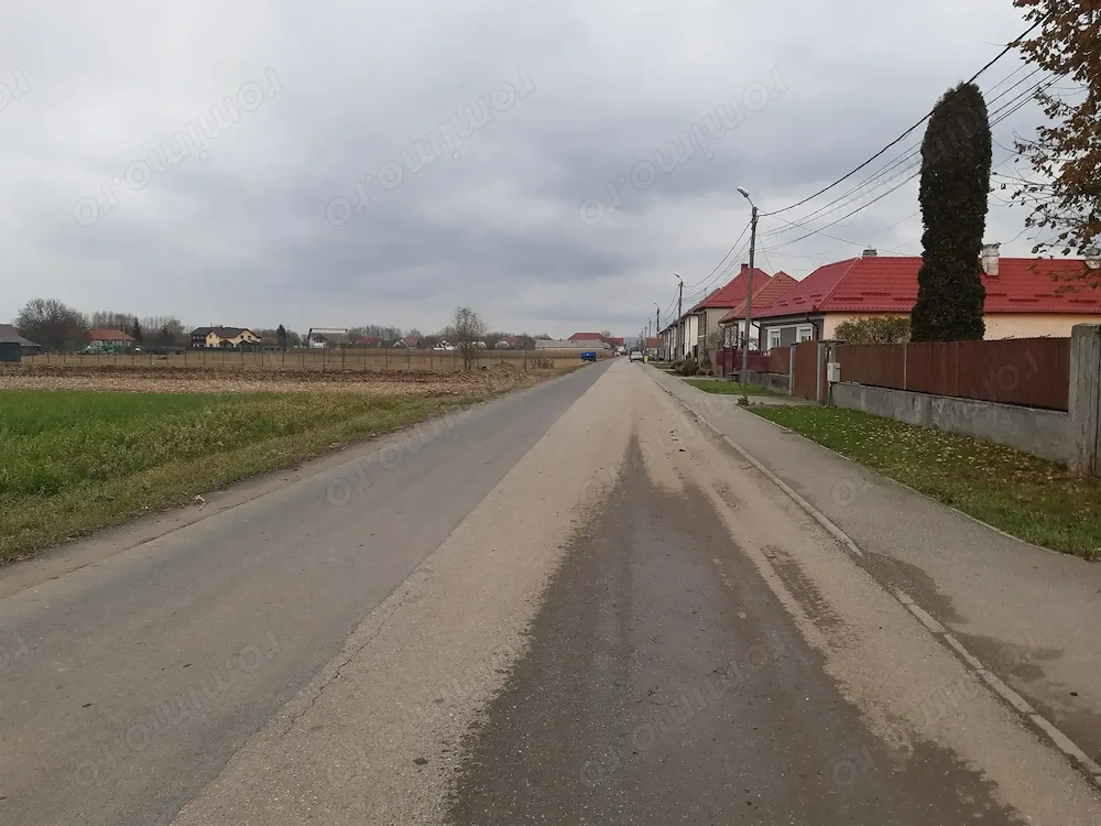 Vand teren intravilan construibil asfalt utilitati pozitionare central Lunca Calnicului 