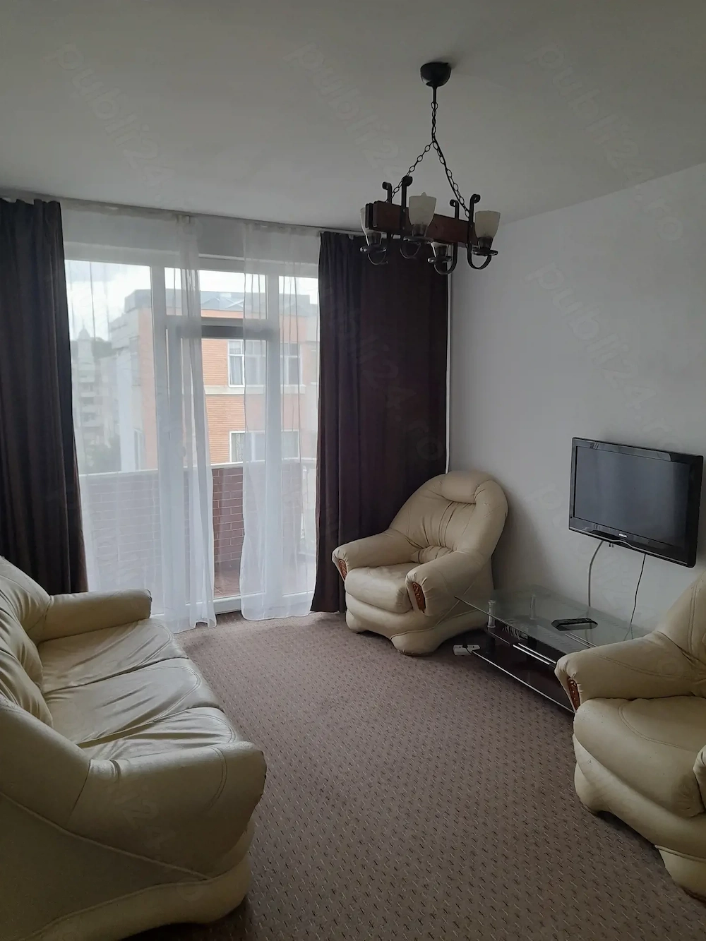 Inchiriez apartament centru Turda