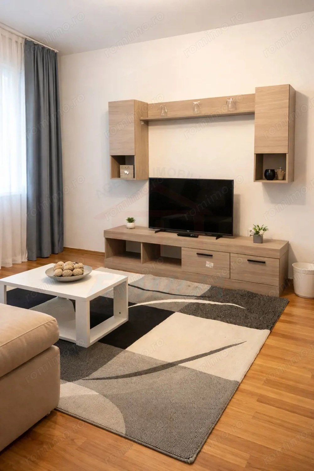 Apartament 2 camere, semidecomandat, etaj 6/9  – Tiglina 2