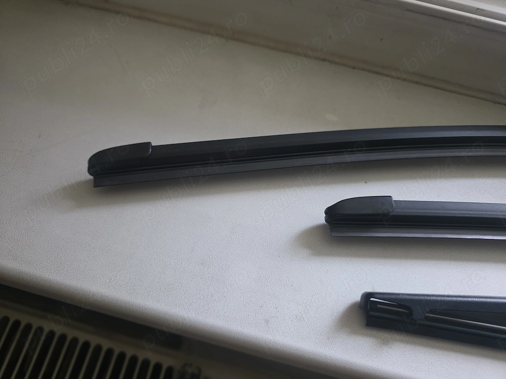 Vand set stergatoare toyota c-hr