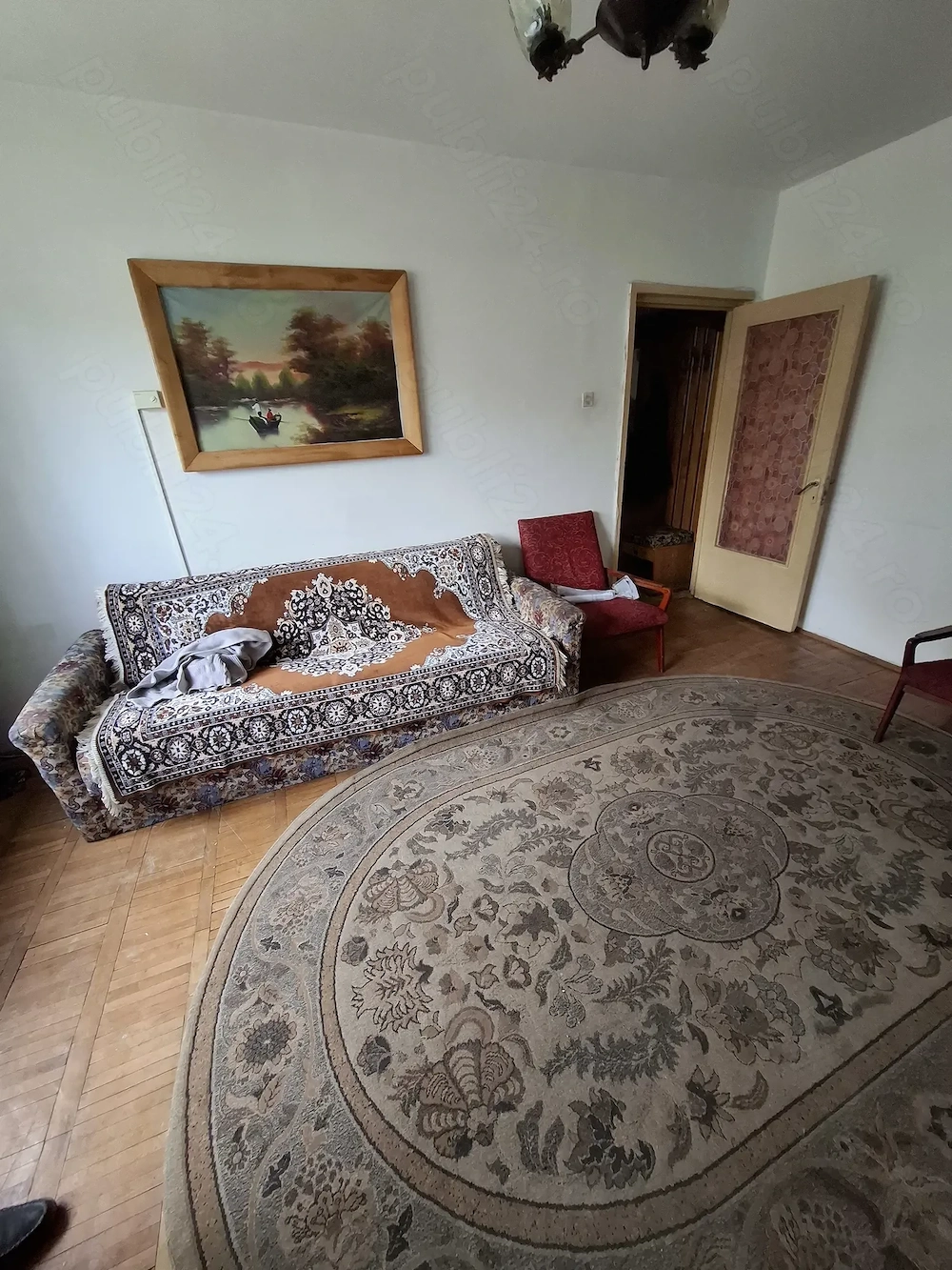 Vând apartament cu 2 camere bloc de 4etaje la parter zona bună govandari 