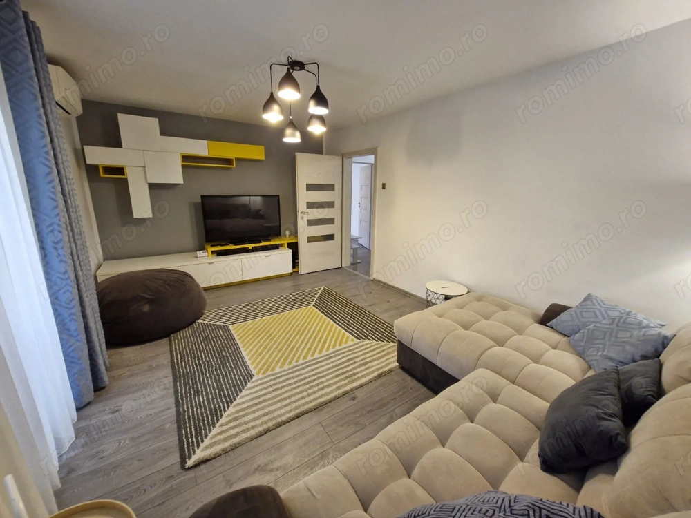 Apartament 3 camere  renovat in zona Lipovei