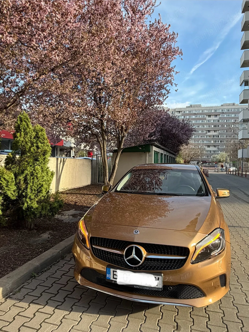 Vand Mercedes A class A160 benzina 2018 galben auriu