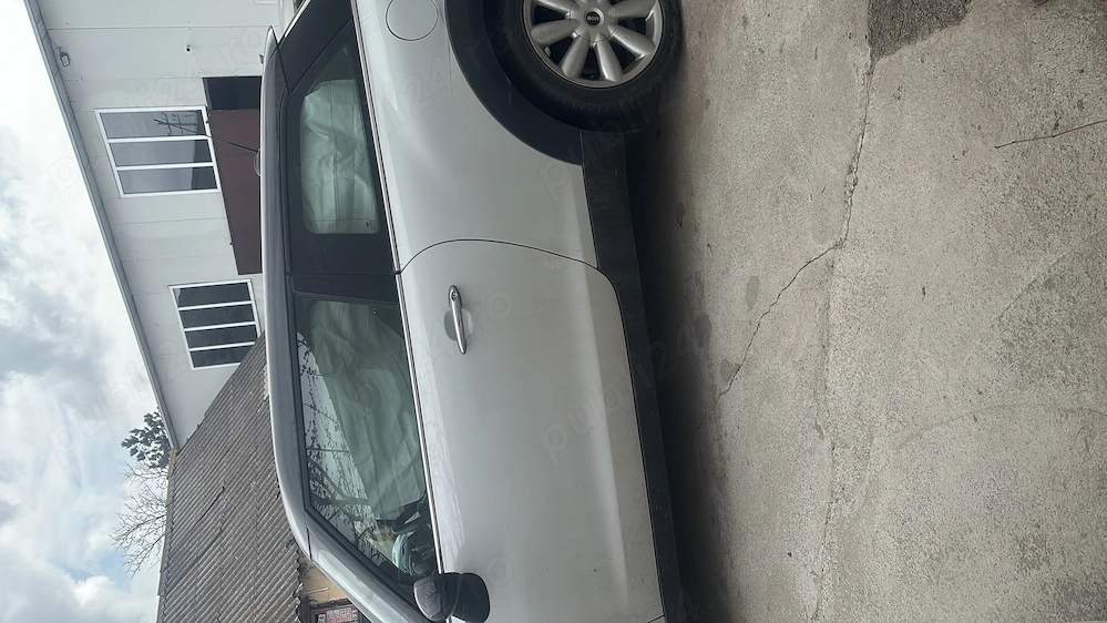 Vand Mini Cooper 2014, avariat frontal, motor functional