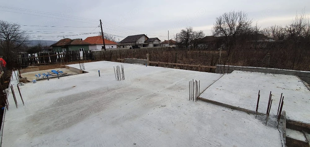 Teren 760 mp Bradești cu fundație turnată și utilități- gata de construcție