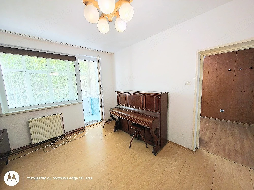 Vand apartament cu 2 camere cu grădină, Hunedoara, micro 4, parter. Pret 36500 EUR neg