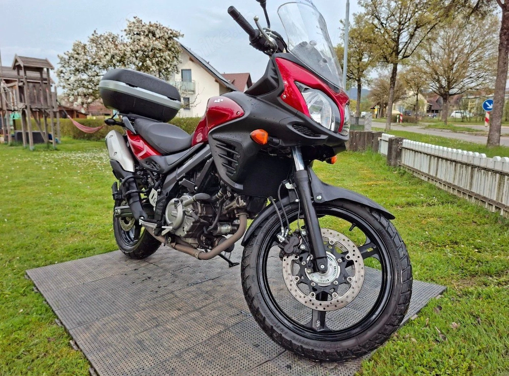 Suzuki V-Strom 650 || 7.500 km - 100% reali || 2015 || Top Case - GIVI Monokey V47 || 70 cp || TOP