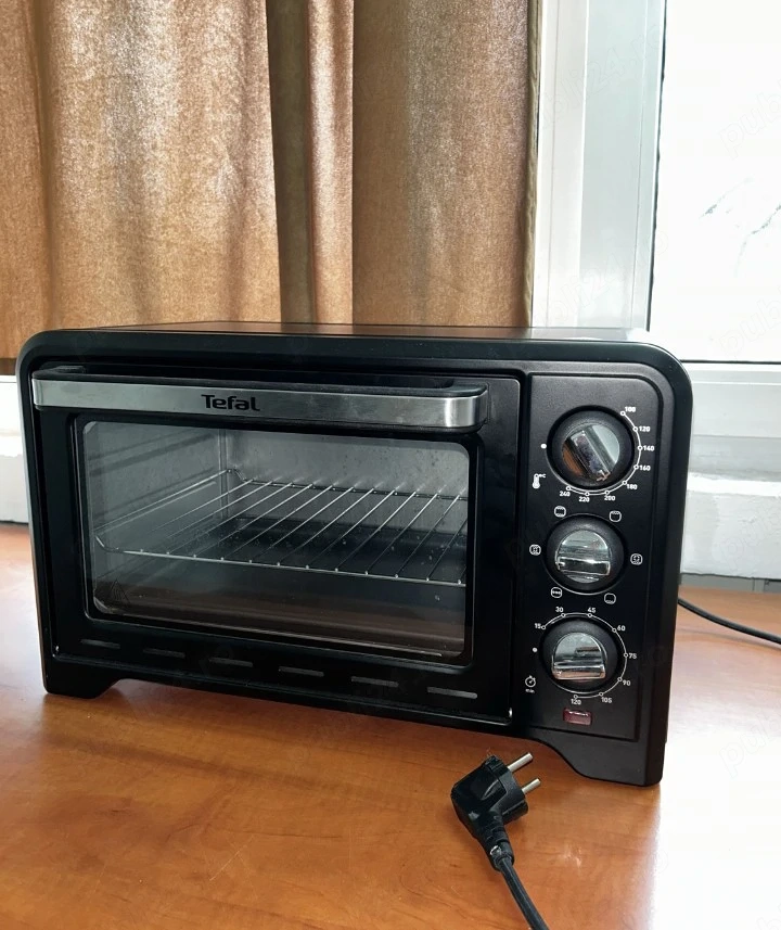 Vând cuptor electric stare impecabila 