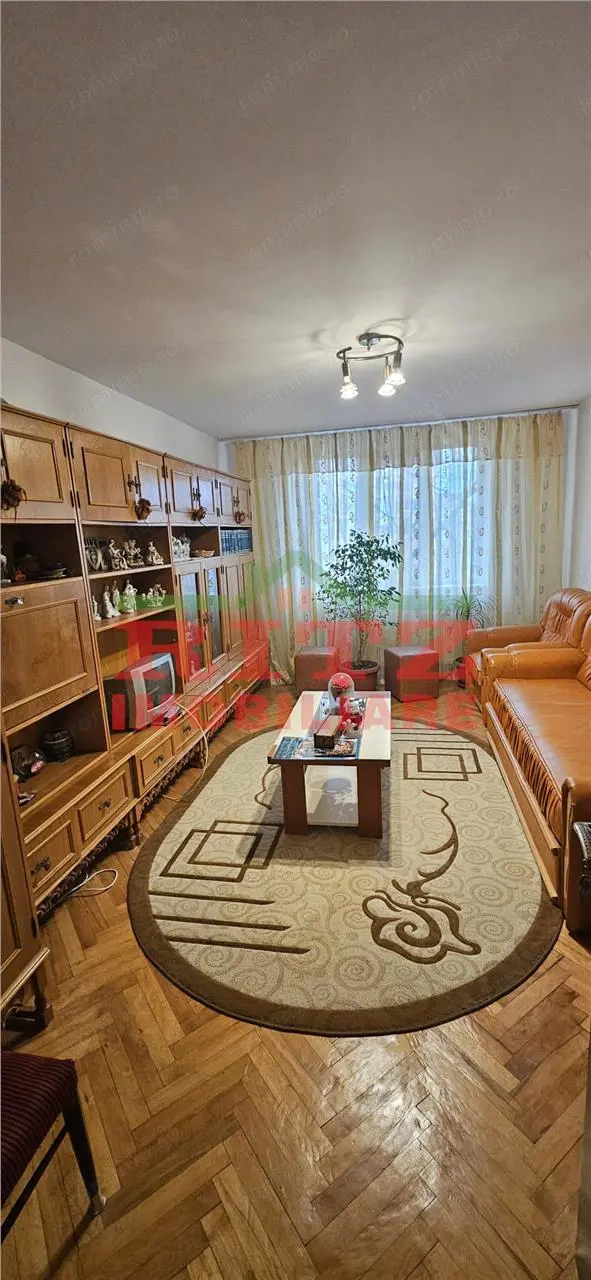 APARTAMENT 3 CAMERE CENTRAL