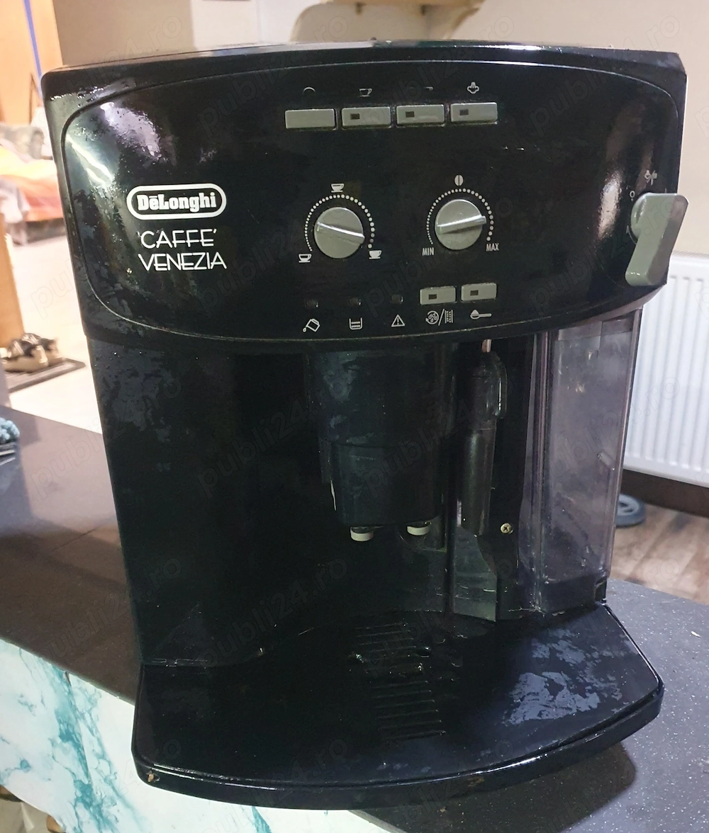 Expressor Delonghi si Krups