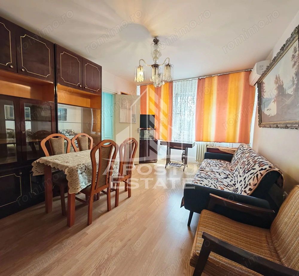 Apartament de vanzare, etaj 3, zona Circumvalatiunii, Timisoara