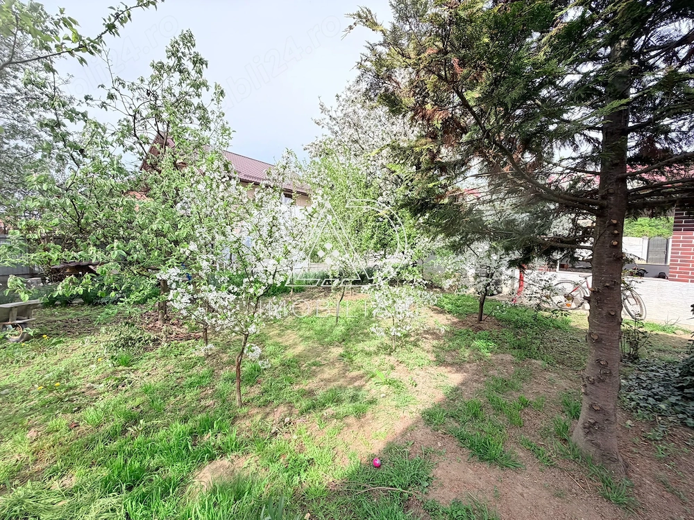 Casă de vânzare   Strada Motrului