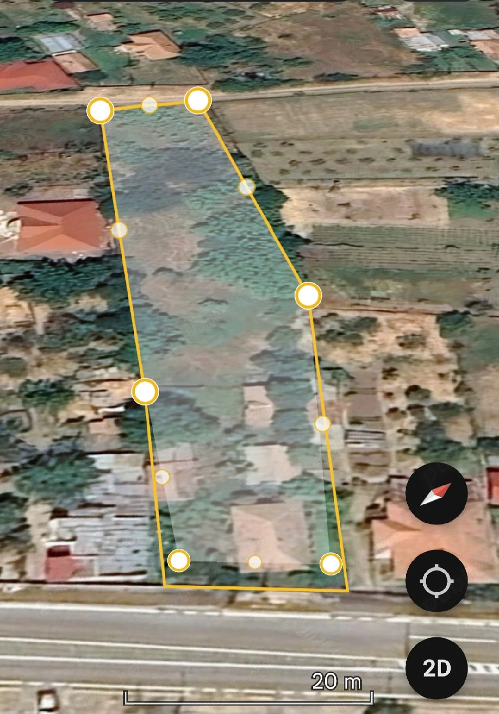 Teren intravilan +casa bătrânească 