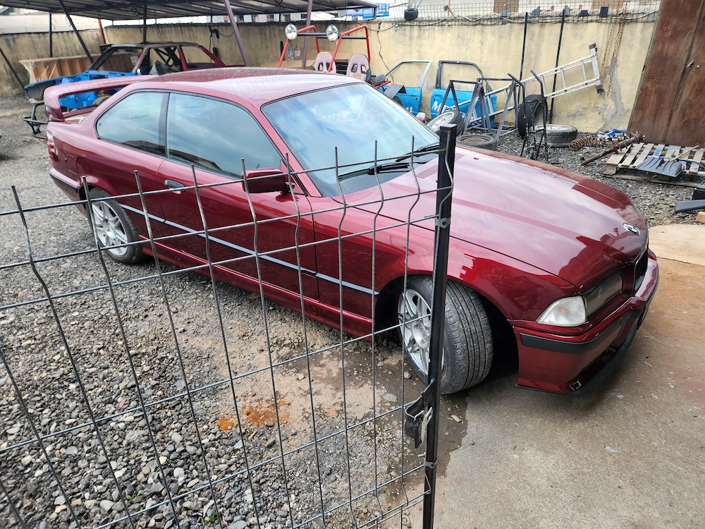 Vand BMW E36 318is 1994 original 140cp 4600e