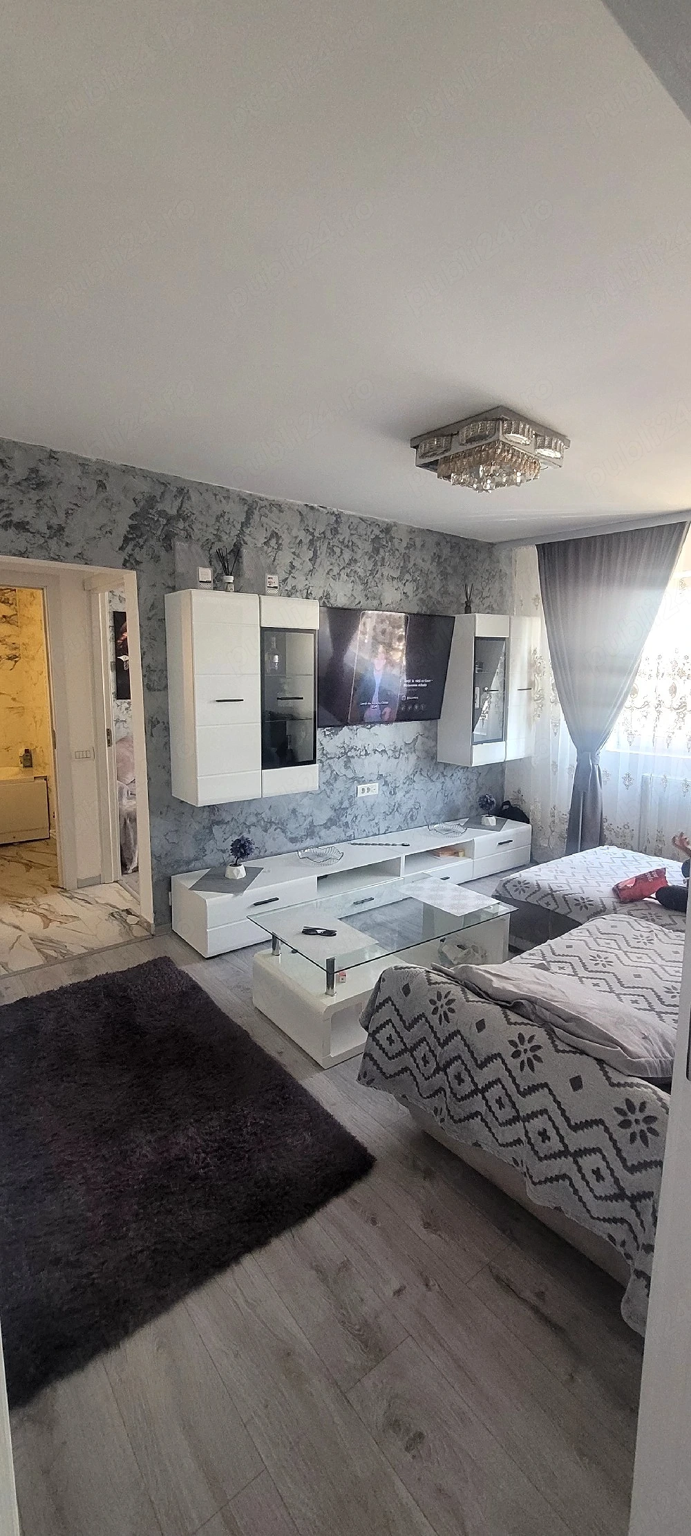 vand apartament tunsu petre etaj 3