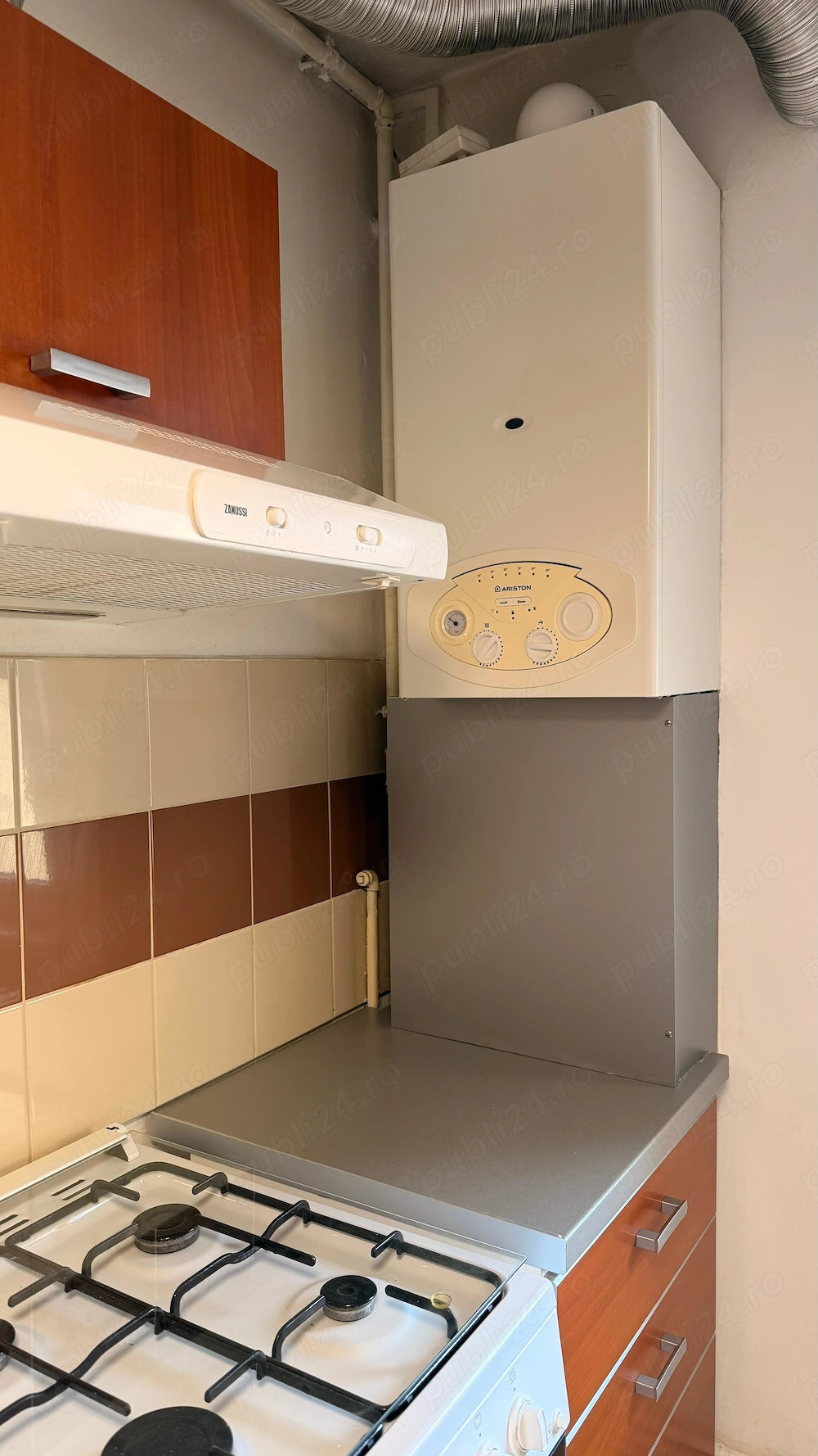 Proprietar, dau în chirie.