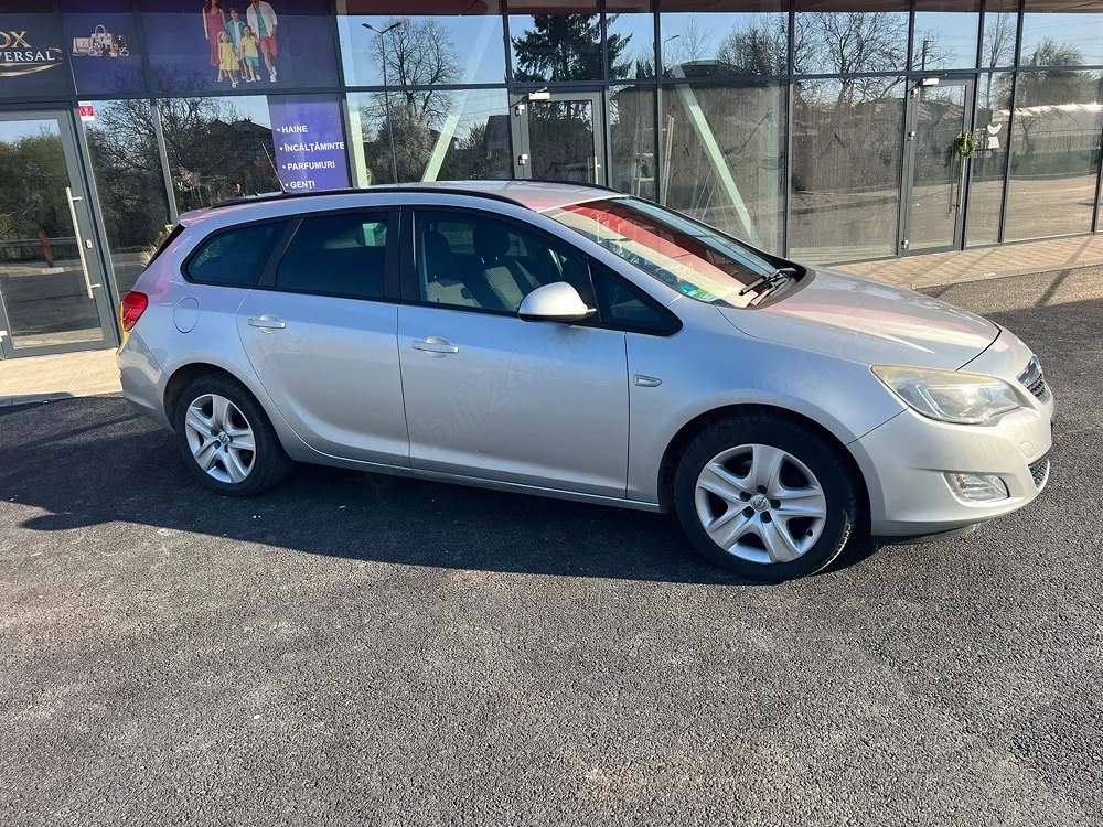 opel astra j 2012